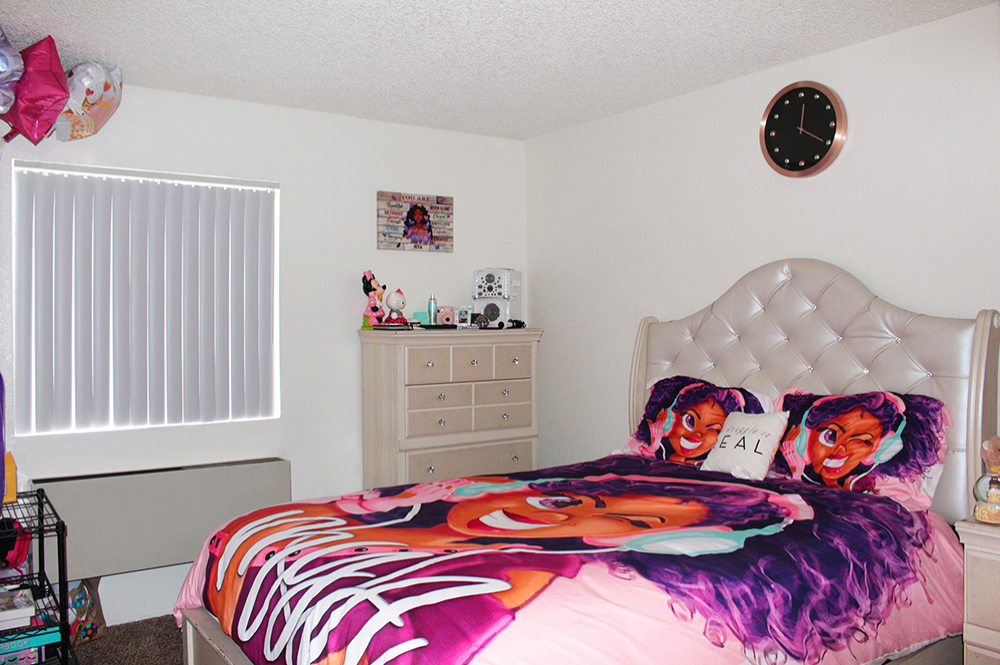 This 2 bed 1 bath 2 photo can be viewed in person at the Casa Del Sol Apartments, so make a reservation and stop in today.